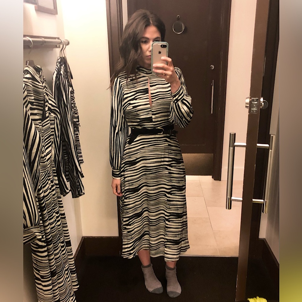 NEW BANANA REPUBLIC